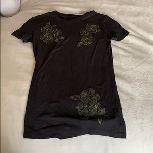 Black t-shirt